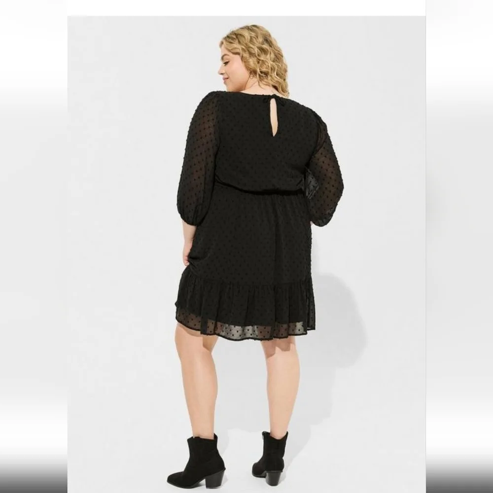Torrid Black Clip Dot Mini Dress, NWOT, Size 1X - Picture 2 of 7